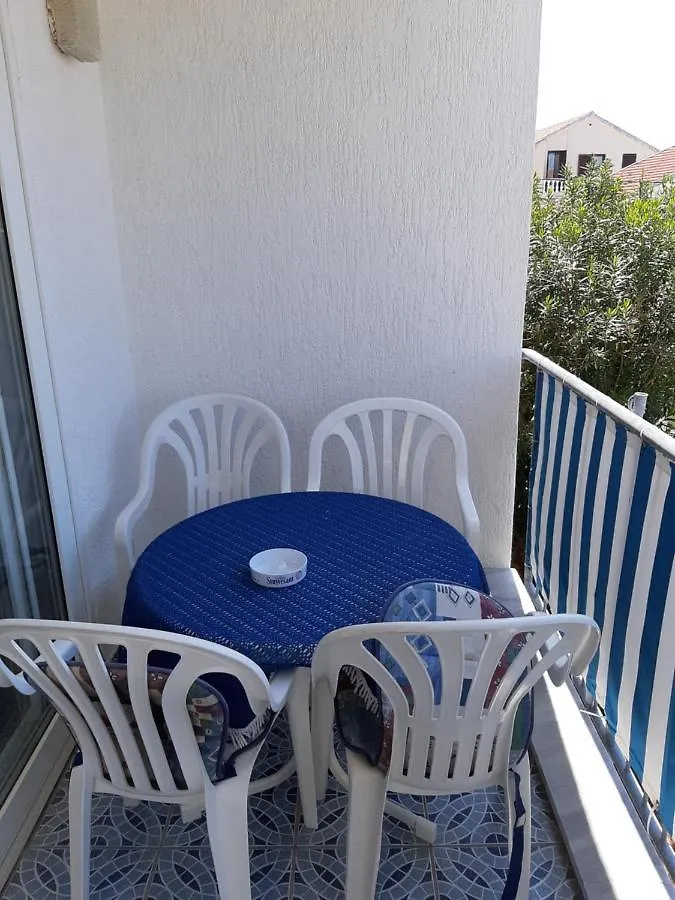 Sunlit Zadar Apartment